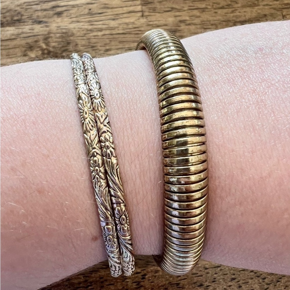Gold Ribbed Bangle Bracelet